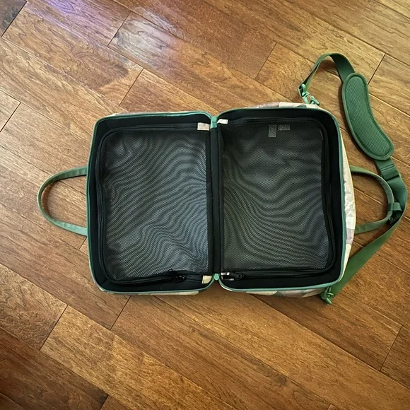 Herschel Bowen Bag Khaki Camo / green - Picture 2 of 3